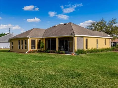 3037 Plymouth Rock Circle Mount Dora FL 32757