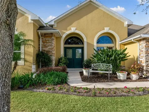 3037 Plymouth Rock Circle Mount Dora FL 32757