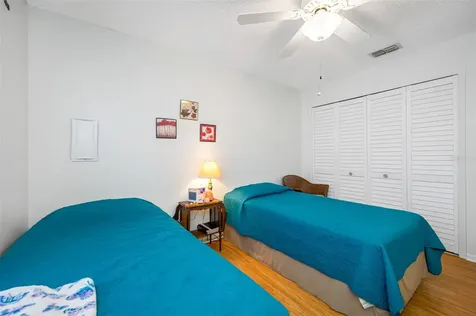 219 Belfort Place Valrico FL 33594
