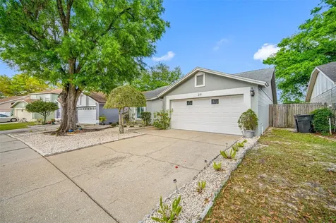219 Belfort Place Valrico FL 33594