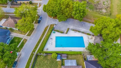 219 Belfort Place Valrico FL 33594