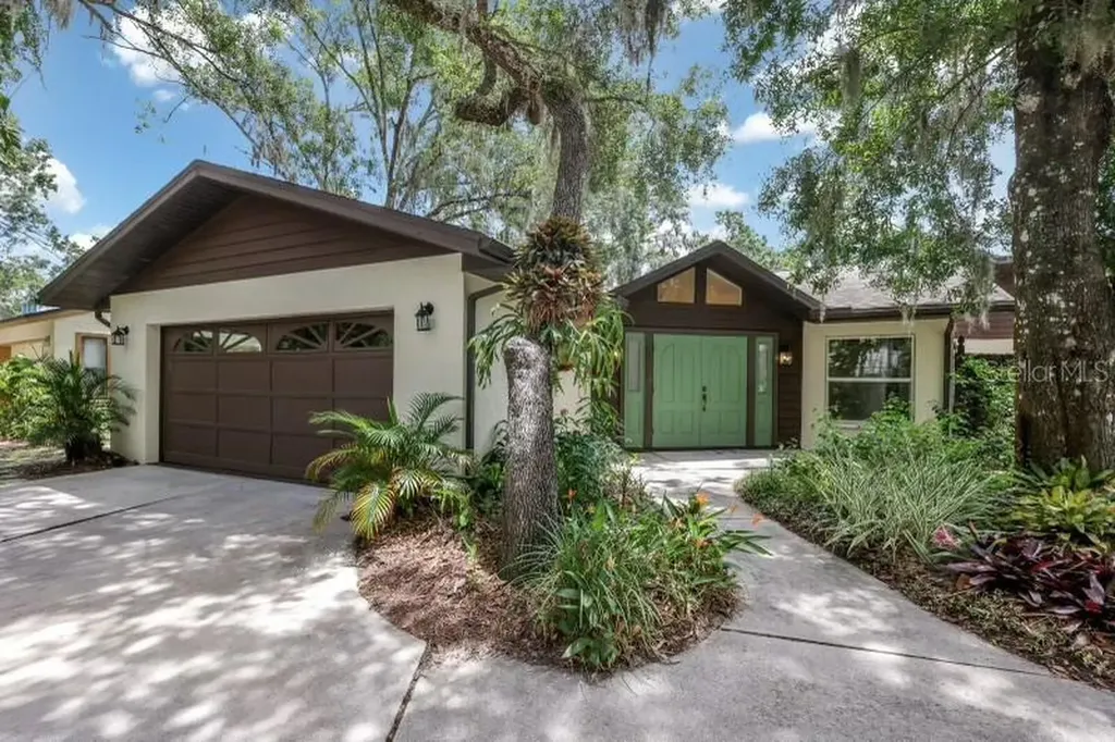 2041 Misty Sunrise Trail Sarasota FL 34240
