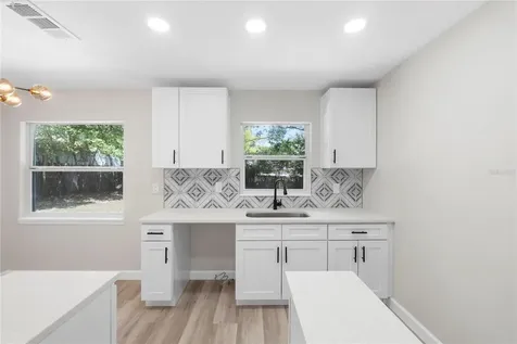 5013 Cassatt Avenue Orlando FL 32808