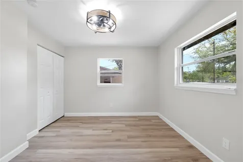 5013 Cassatt Avenue Orlando FL 32808
