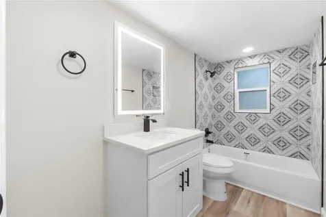 5013 Cassatt Avenue Orlando FL 32808