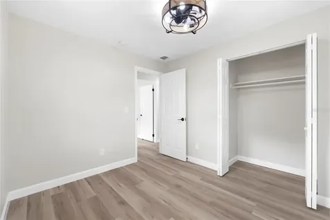 5013 Cassatt Avenue Orlando FL 32808