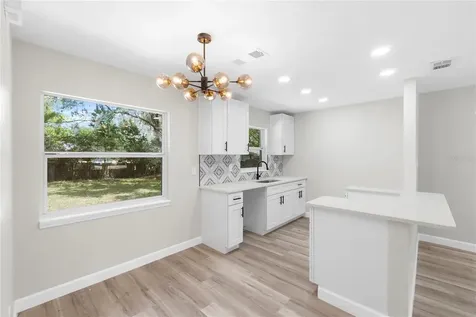 5013 Cassatt Avenue Orlando FL 32808