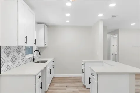5013 Cassatt Avenue Orlando FL 32808