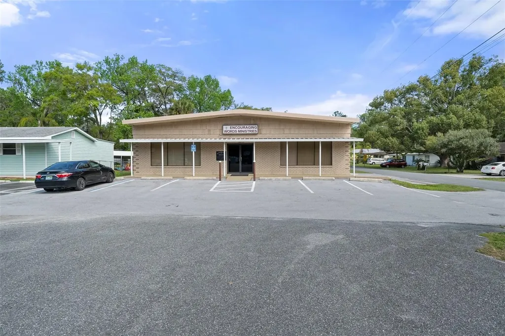 310 Ponce De Leon Boulevard Brooksville FL 34601