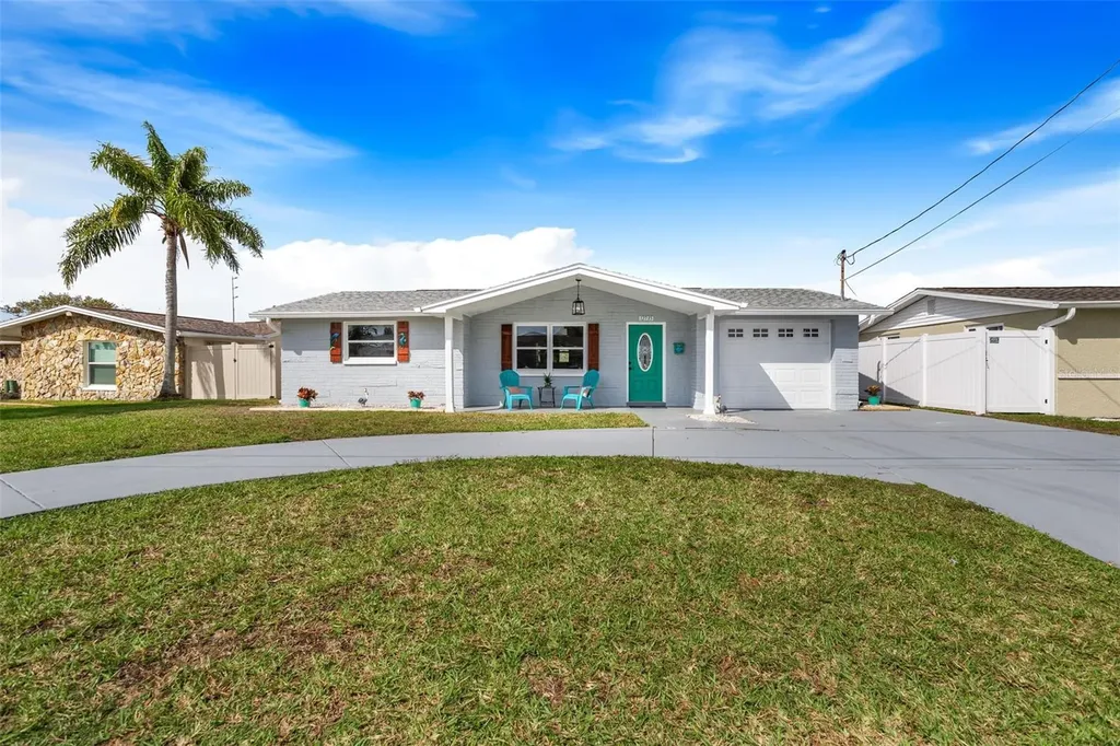 12735 4th Isle Hudson FL 34667