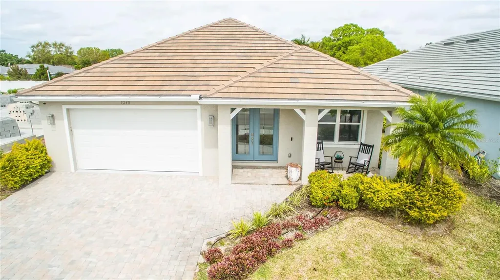 5248 Willow Lake Court Sarasota FL 34233