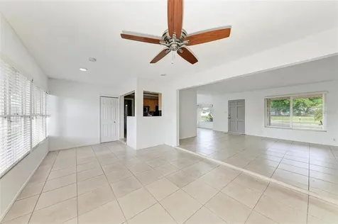 4604 Maceachen Boulevard Sarasota FL 34233