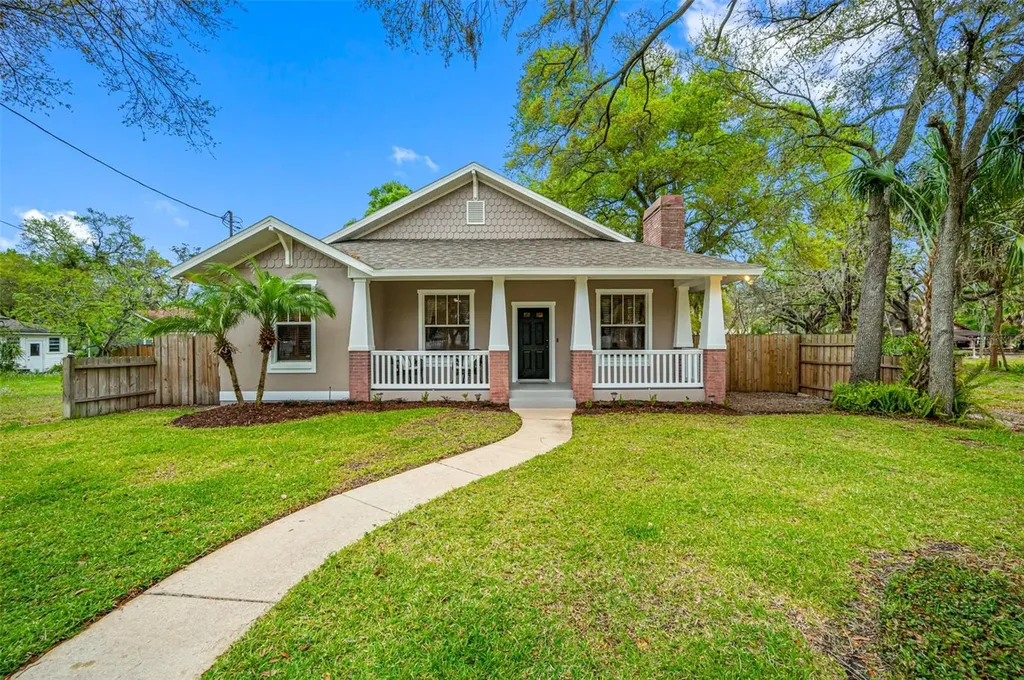 107 W Henry Avenue Tampa FL 33604