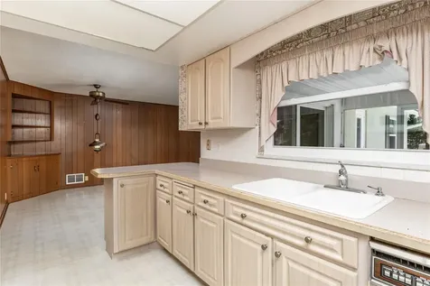 3820 Mckay Creek Drive Largo FL 33770