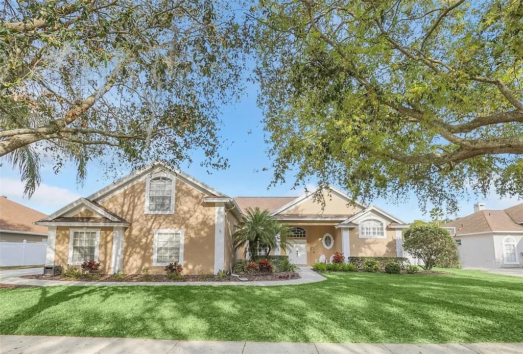 3674 Winding Lake Circle Orlando FL 32835