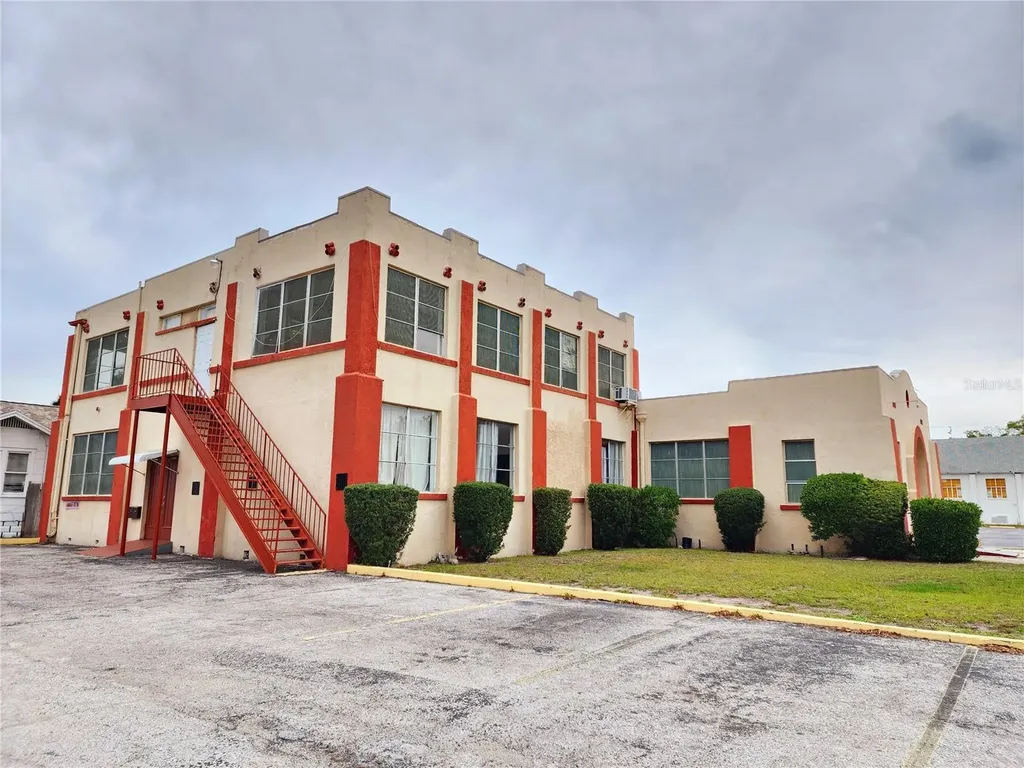 1315 9th Avenue N St Petersburg FL 33705