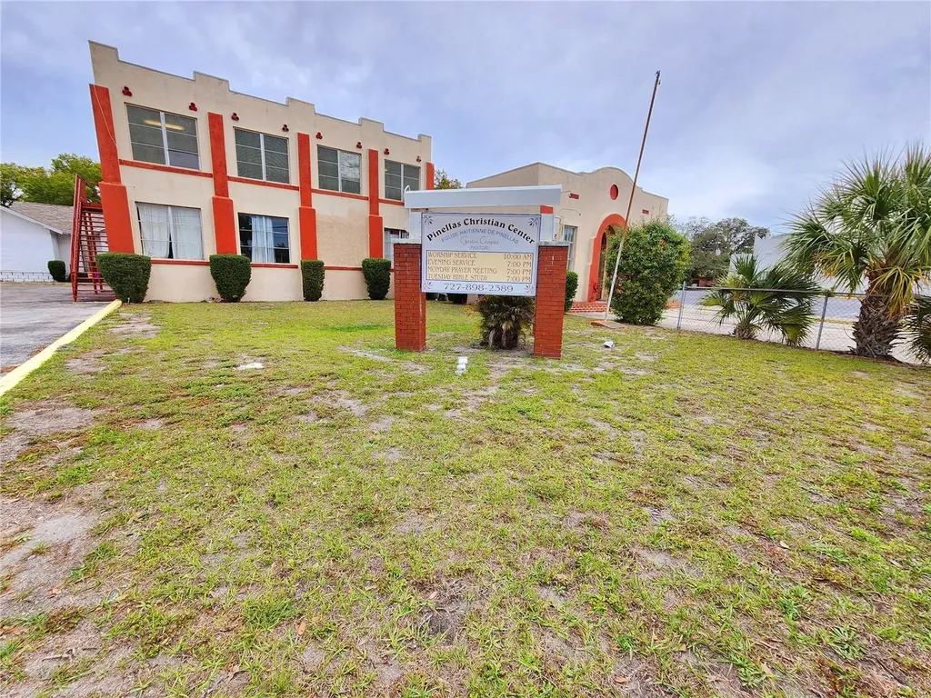 1315 9th Avenue N St Petersburg FL 33705