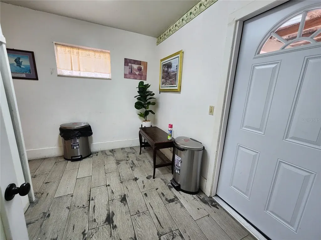 1315 9th Avenue N St Petersburg FL 33705