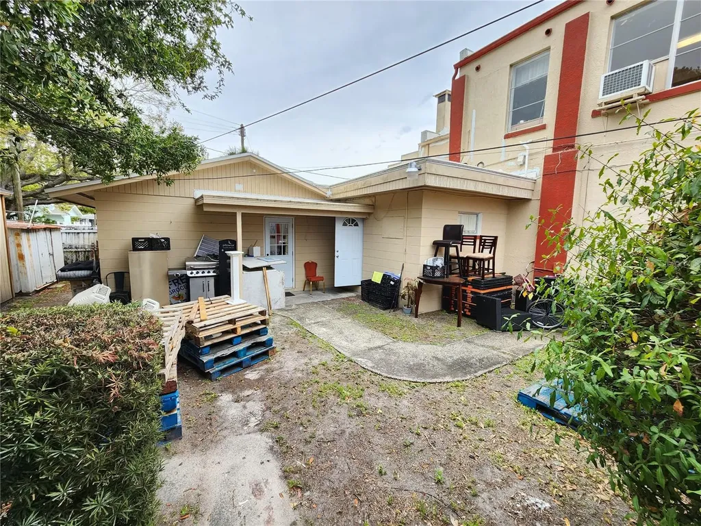 1315 9th Avenue N St Petersburg FL 33705