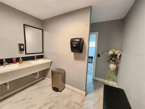 1315 9th Avenue N St Petersburg FL 33705