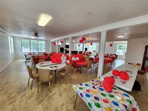 1315 9th Avenue N St Petersburg FL 33705