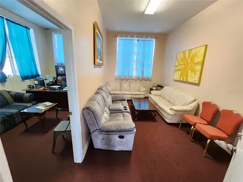 1315 9th Avenue N St Petersburg FL 33705