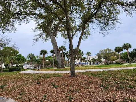 1315 9th Avenue N St Petersburg FL 33705