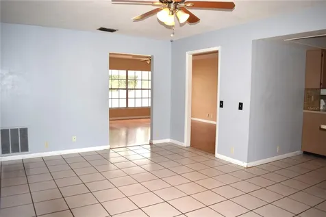 121 Lincoln Road Winter Haven FL 33884