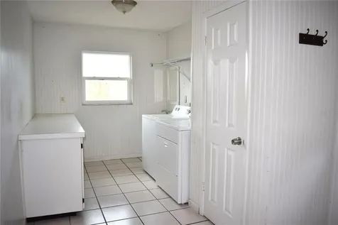 121 Lincoln Road Winter Haven FL 33884