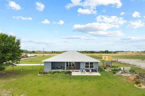 2910 Doc Lindsey Road Fort Meade FL 33841