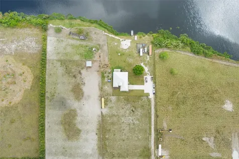 2910 Doc Lindsey Road Fort Meade FL 33841