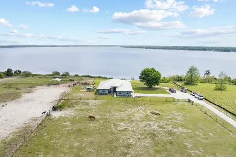 2910 Doc Lindsey Road Fort Meade FL 33841