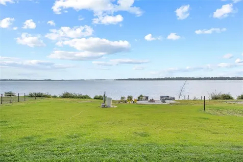 2910 Doc Lindsey Road Fort Meade FL 33841