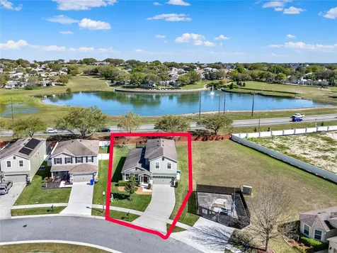 4955 Grassy Knoll Drive Tavares FL 32778