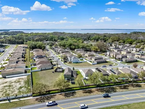 4955 Grassy Knoll Drive Tavares FL 32778
