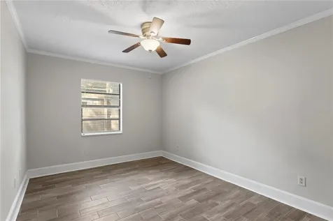10427 Oakbrook Drive Tampa FL 33618