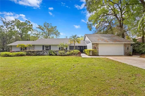 10427 Oakbrook Drive Tampa FL 33618