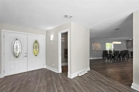 10427 Oakbrook Drive Tampa FL 33618
