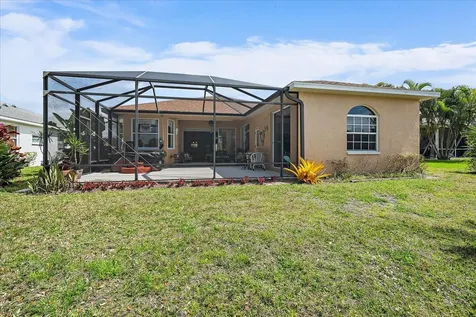 4722 78th Court E Bradenton FL 34203