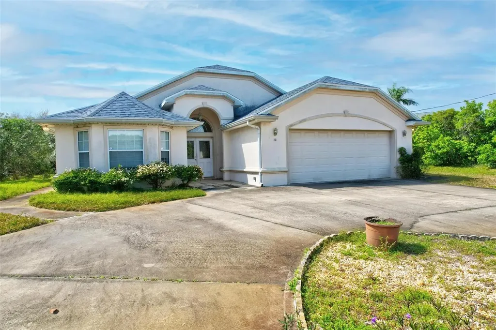 12 Colechester Lane Palm Coast FL 32137