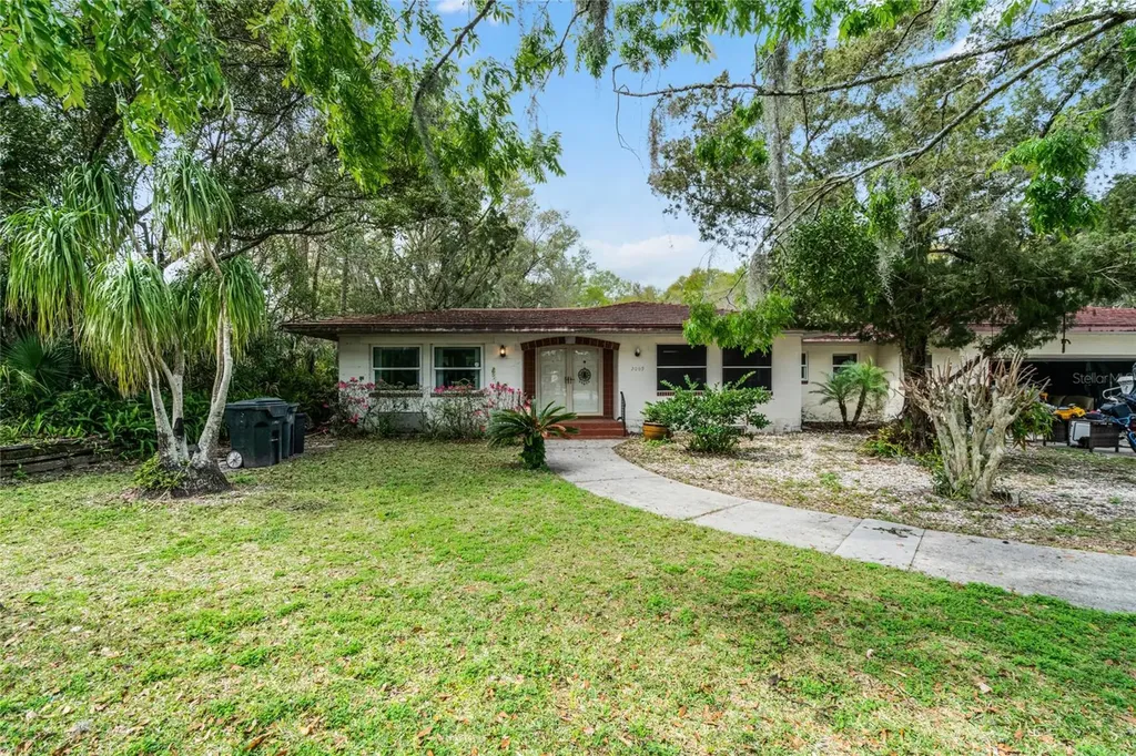 2009 N Volusia Avenue Orange City FL 32763