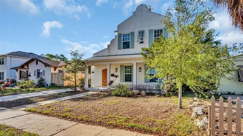 216 15th Avenue SE St Petersburg FL 33701