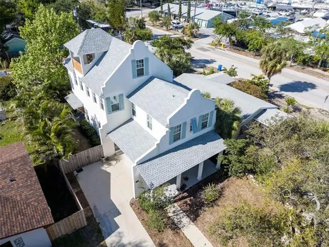 216 15th Avenue SE St Petersburg FL 33701