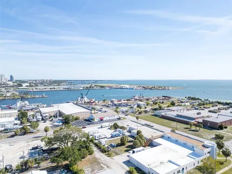216 15th Avenue SE St Petersburg FL 33701