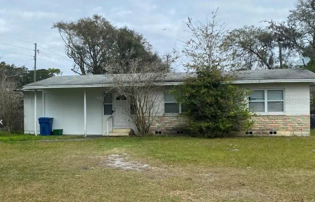 1601 Old Daytona Road Deland FL 32724