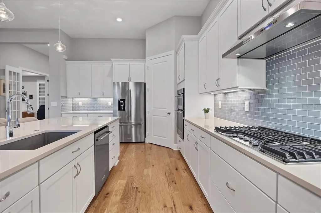 8016 Grande Shores Drive Sarasota FL 34240