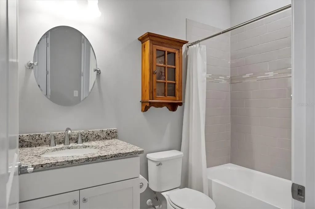 8016 Grande Shores Drive Sarasota FL 34240