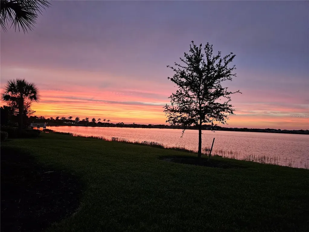 8016 Grande Shores Drive Sarasota FL 34240