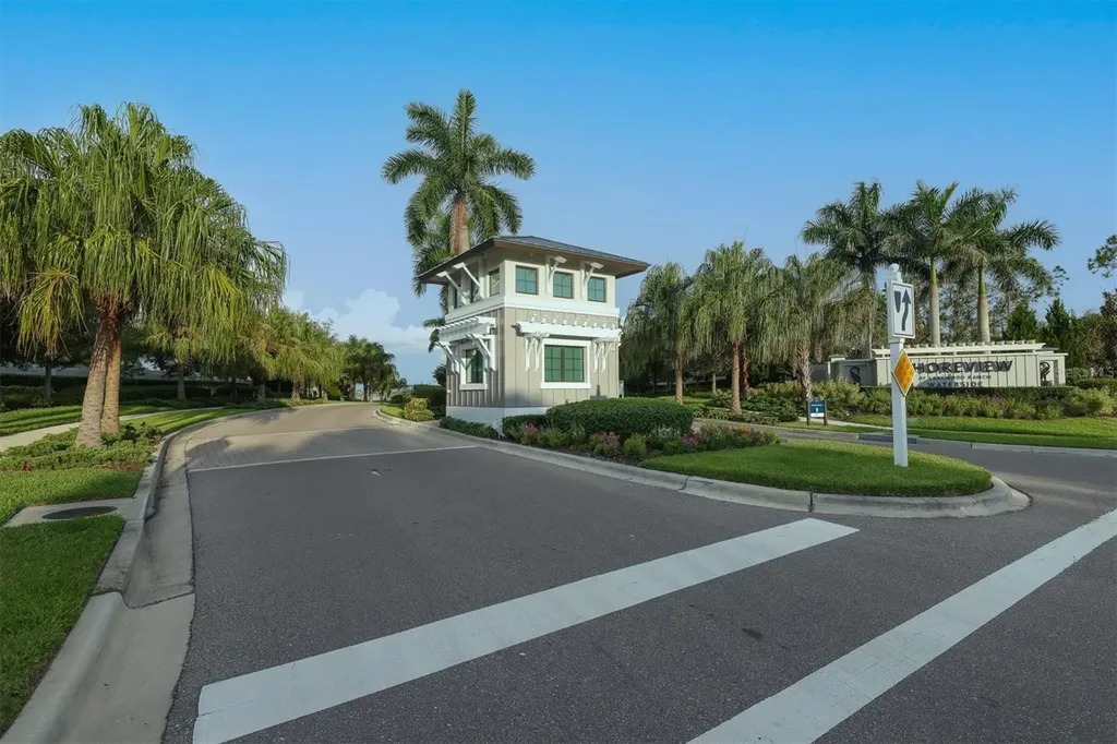 8016 Grande Shores Drive Sarasota FL 34240