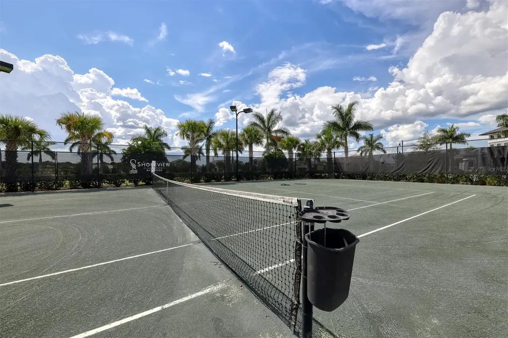 8016 Grande Shores Drive Sarasota FL 34240